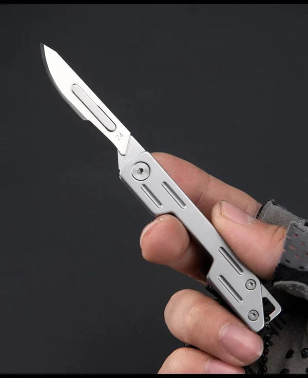 EDC Pocket Utility Knife with 10 Pcs of No. 24 Replaceable Blades